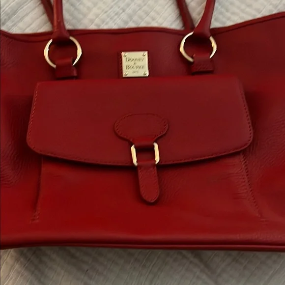 Elegant Red Leather Tote Bag - Picture 4 of 10